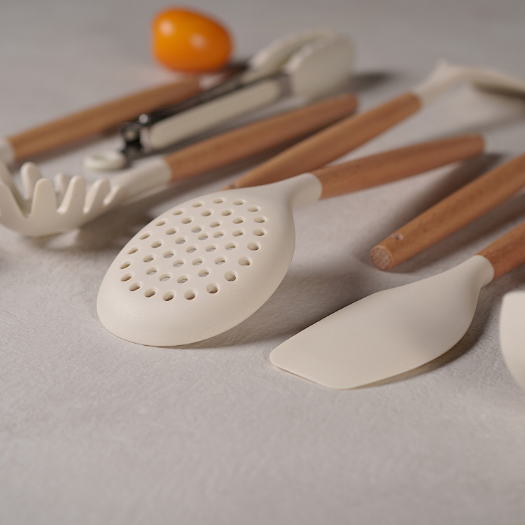 набор кухонных инструментов Kitchen set White 11 шт, дерево, силикон